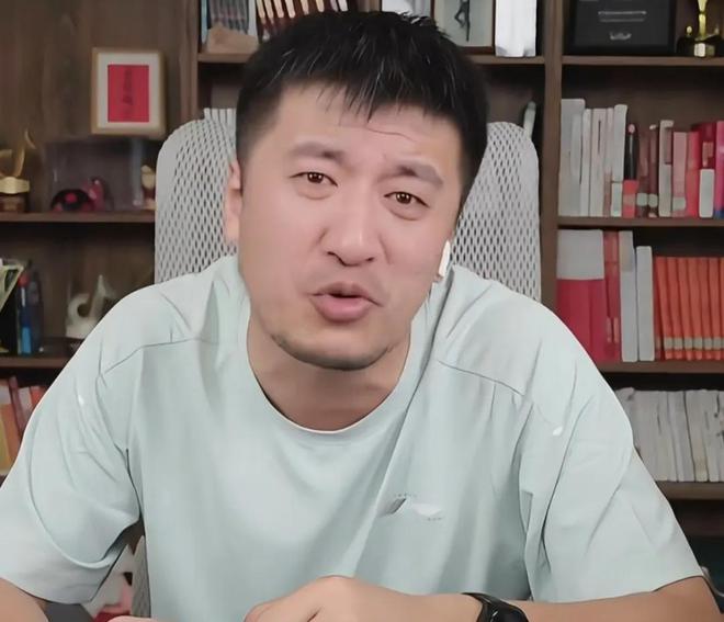 张雪峰大胆预测：未来前景最好的4个专业学生可以放心报考！(图1)